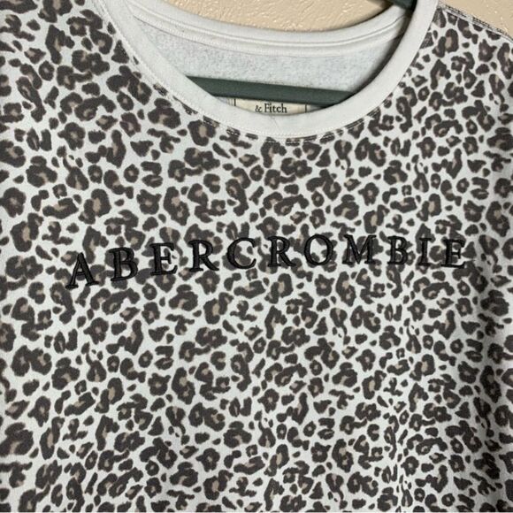 Abercrombie & Fitch Logo Pullover Sweatshirt Leopard Print White Sweater - Picture 2 of 7